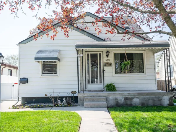 13273 Cunningham St, Southgate, MI 48195
