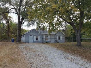 3738 42nd Ave, Moline, IL 61265