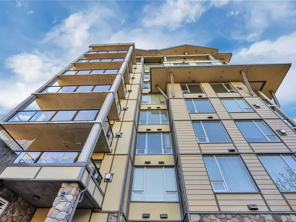 194 Beachside Dr #103, Parksville, BC V9P 0B1