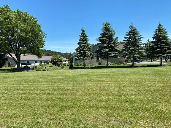 2nd image of 6003 Birchwood Ln