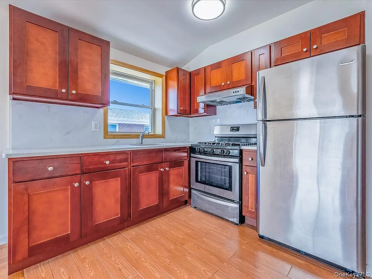 2 bed, 2.0 bath, $2,700 — Photo 4
