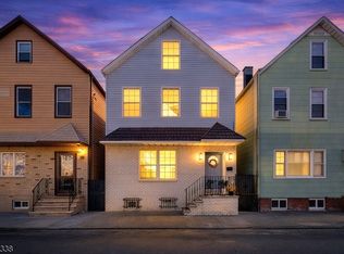 97 Houston St, Newark, NJ
