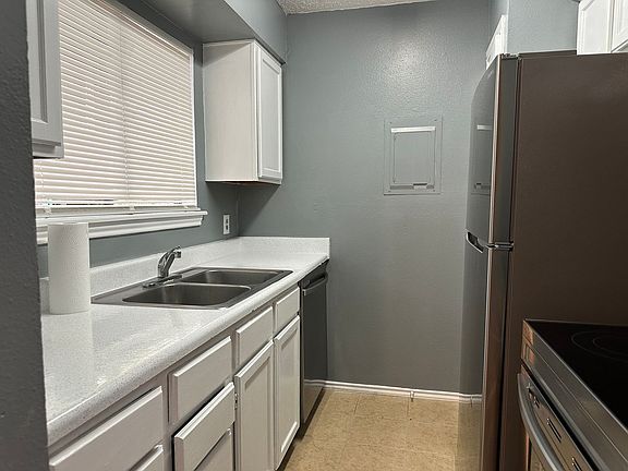 3rd image of 7122 Premont Dr #204C