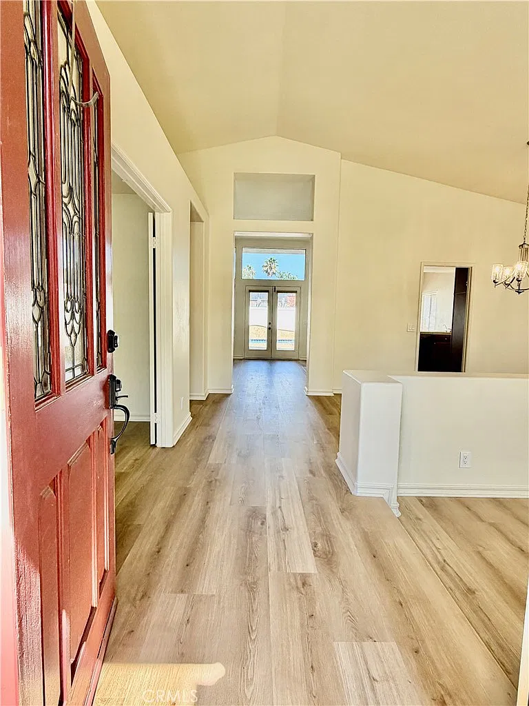3 bed, 2071 sqft, $3,800 — Photo 4