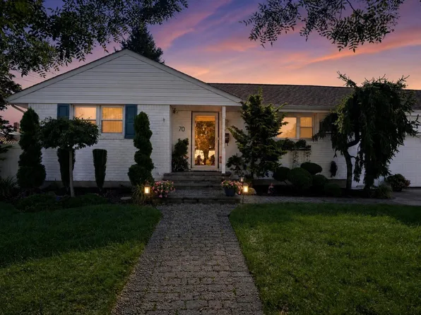 70 S 5th Street, Bethpage, NY 11714
