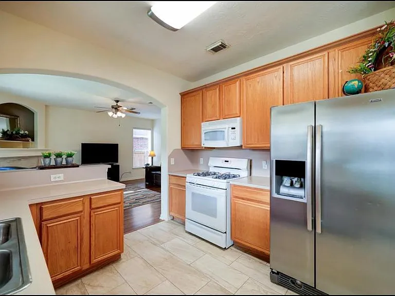12918 Stratford Heights Dr — Photo 15