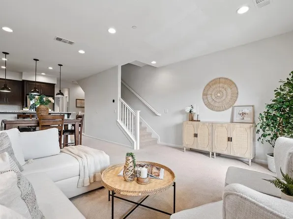 17512 Mason Ln, Morgan Hill, CA 95037