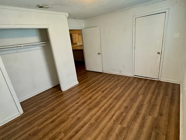 556 Lesesne St — Photo 16