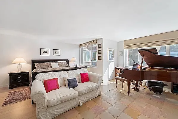 Rented by Marc Alloul, LREB | media 30