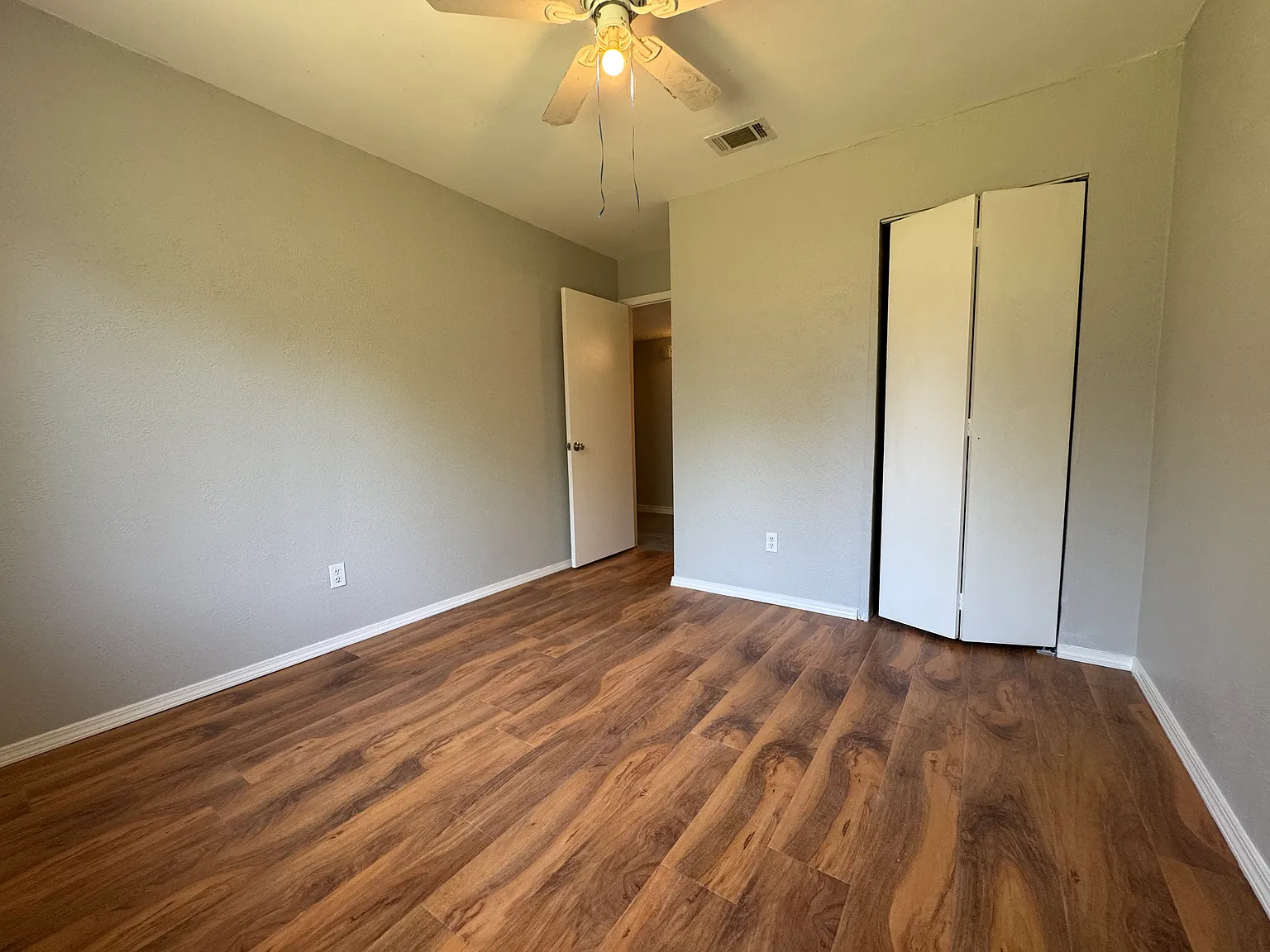 3 bed, 1562 sqft, $750 — Photo 3