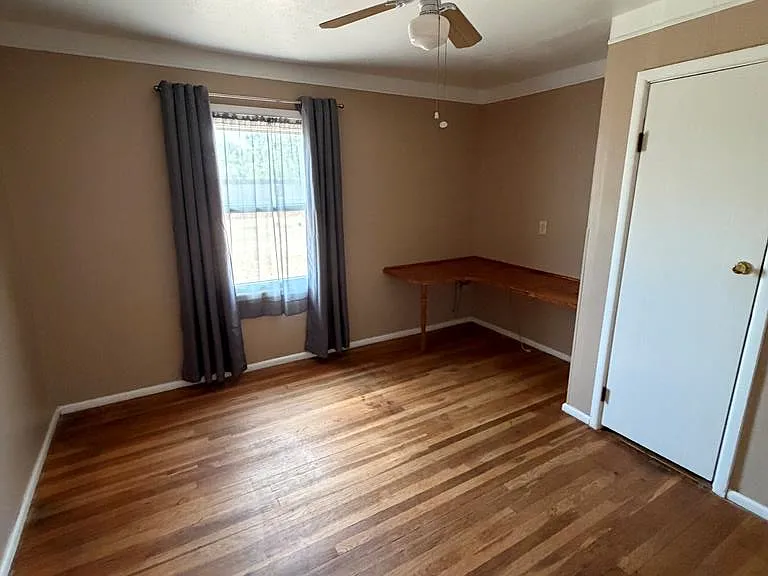 3921 Monty Dr — Photo 11