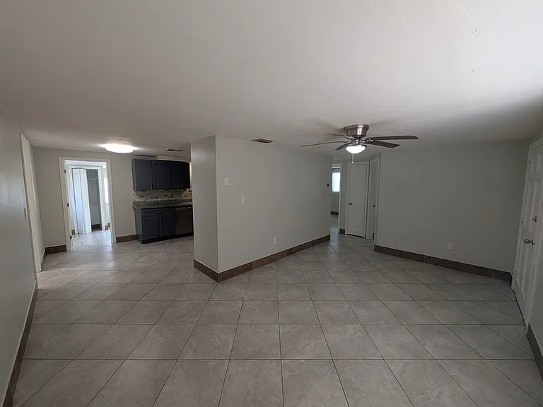 10828 Hillcrest Ave — Photo 14