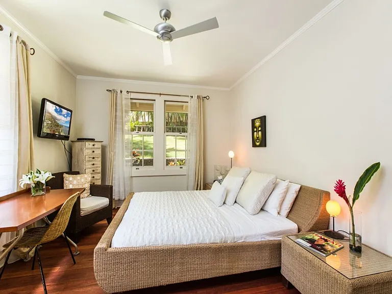 3663 Diamond Head Rd — Photo 16