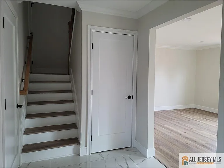 7 Cheltenham Pl #707 — Photo 9