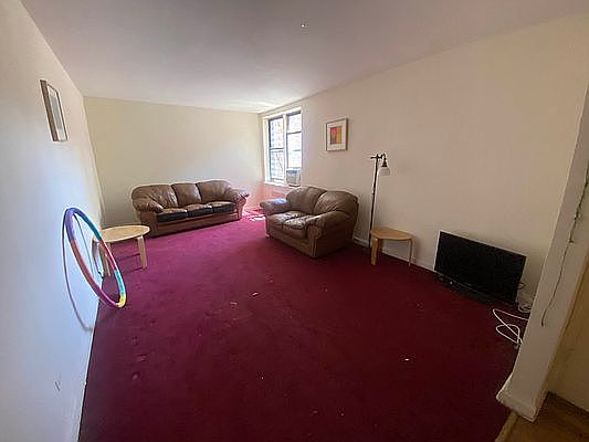 1st image of 14050 Burden Cres APT 2C