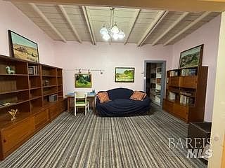 4th image of 917 Saracen Road