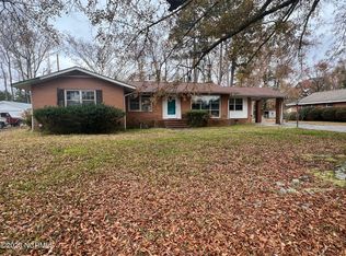 1105 Longview Dr, New Bern, NC 28562