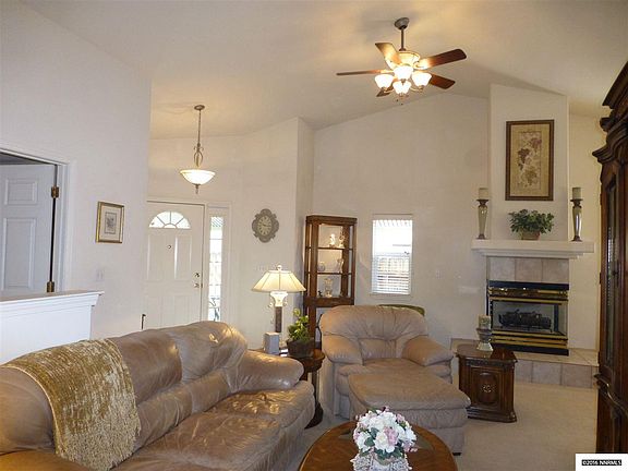 4th image of 1423 Edlesborough Cir