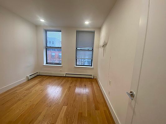 2nd image of 56 W 127th St #4A