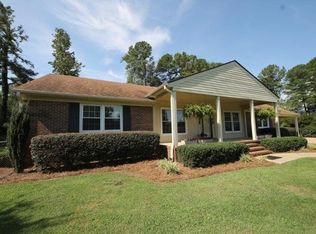 221 Pinewood Cir, Goldsboro, NC 27534