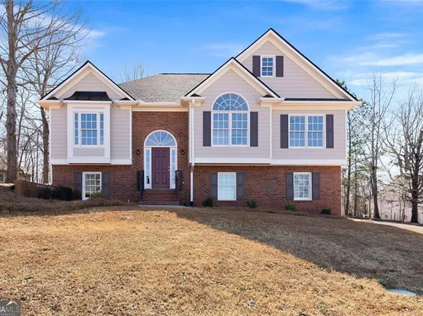 33 Planters Dr, Cartersville, GA 30120