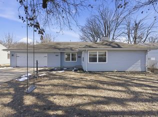 2134 S Luster Avenue, Springfield, MO 65804