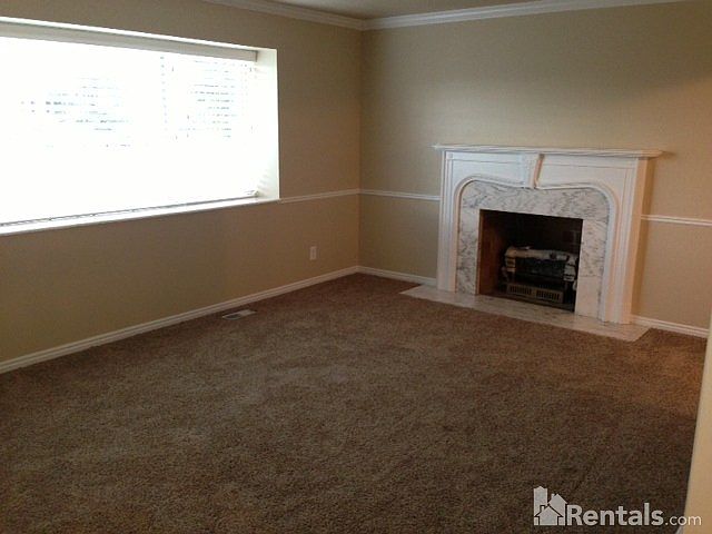 2nd image of 2220 E Murray Holladay Rd APT 7