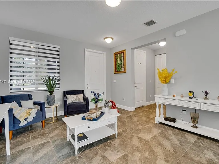 3392 NW 5th St — Photo 5