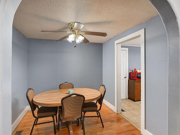 3rd image of 910 Georgetown Rd NW #17