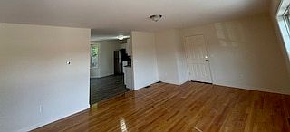 1st image of 425 Brown St #10