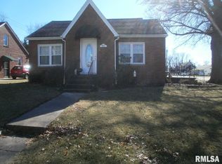 422 W Wells St, Geneseo, IL 61254