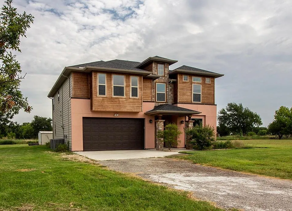 12 Estates Rd