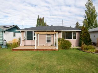 7135 87th St NW, Edmonton, AB T6C 3G1