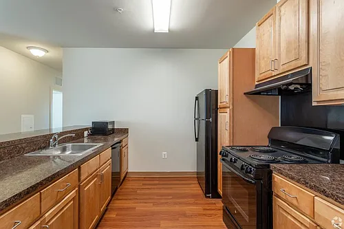 2560 Belmont Ave Photo 1