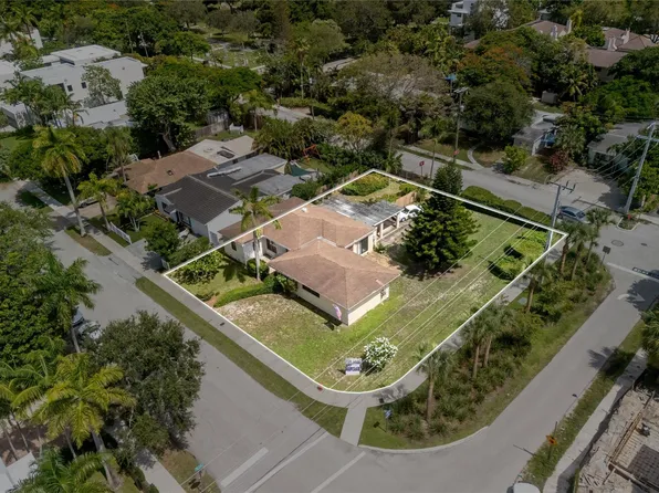 904 SE 11th Court, Fort Lauderdale, FL 33316
