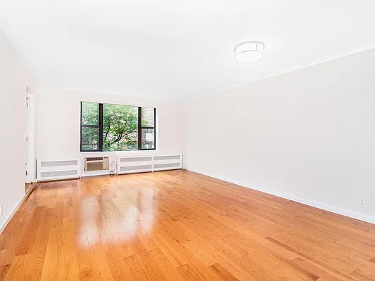 Sold by Row Real Estate LLC | media 2