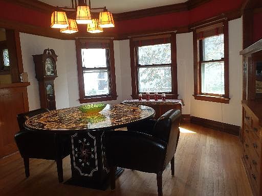 5th image of 423 S Circle Ave
