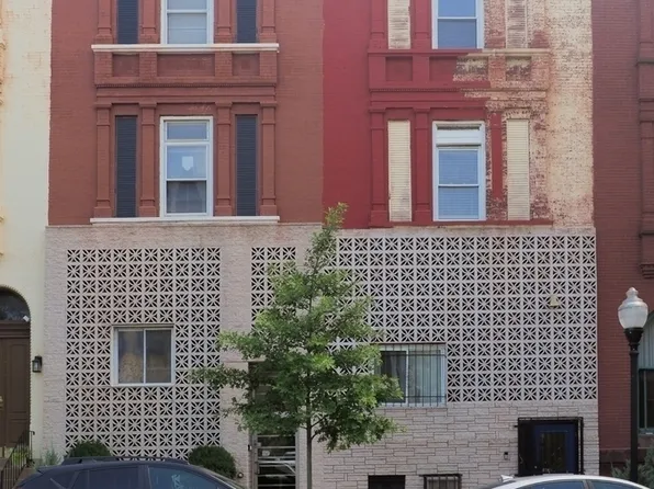 2227 Saint Paul St APT 5, Baltimore, MD 21218