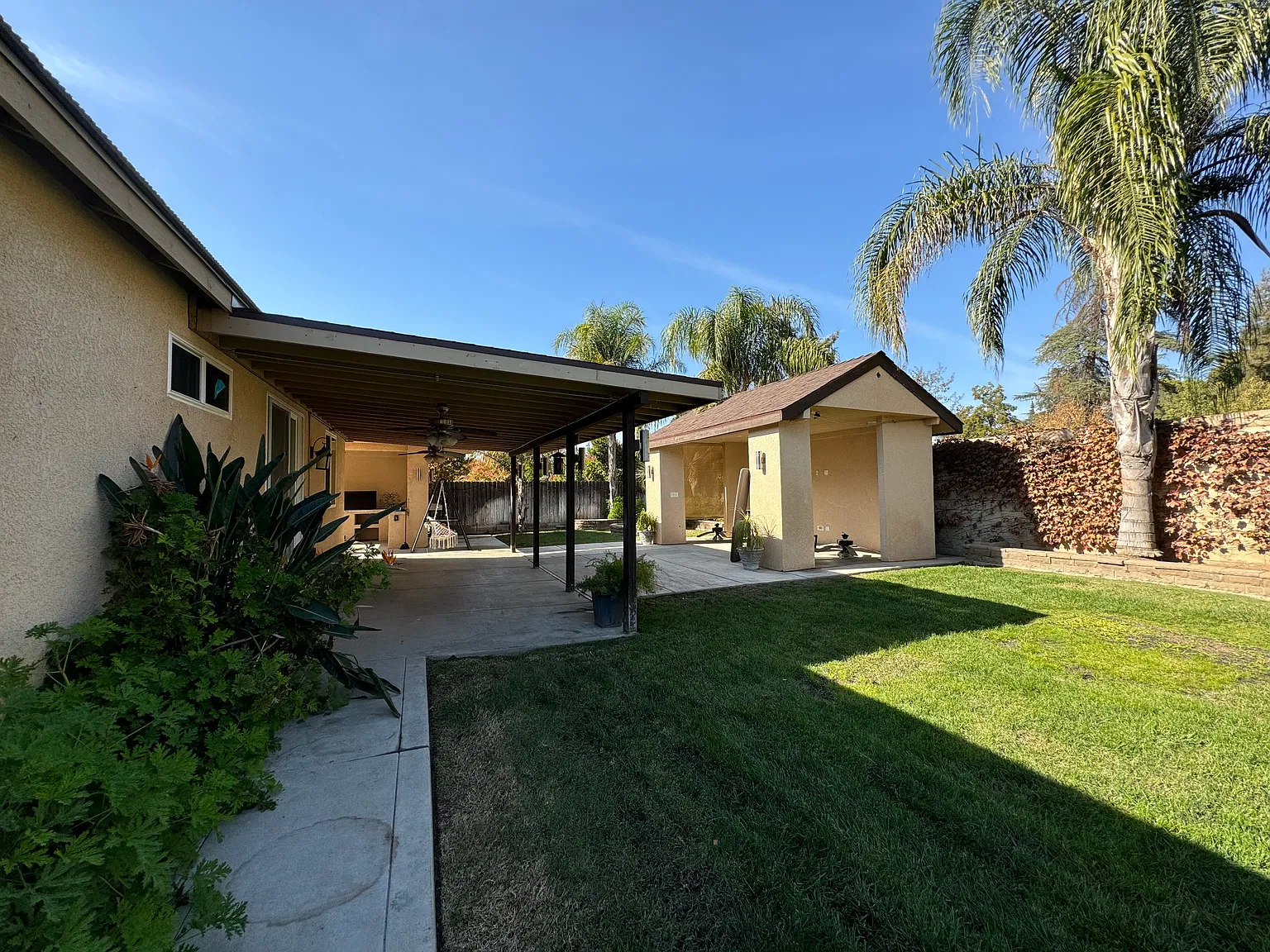 E Erin Ave, Fresno — Photo 1