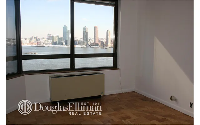 Rented by Douglas Elliman | media 16