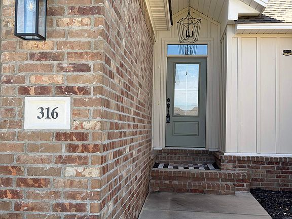 2nd image of 316 Promenade Cir