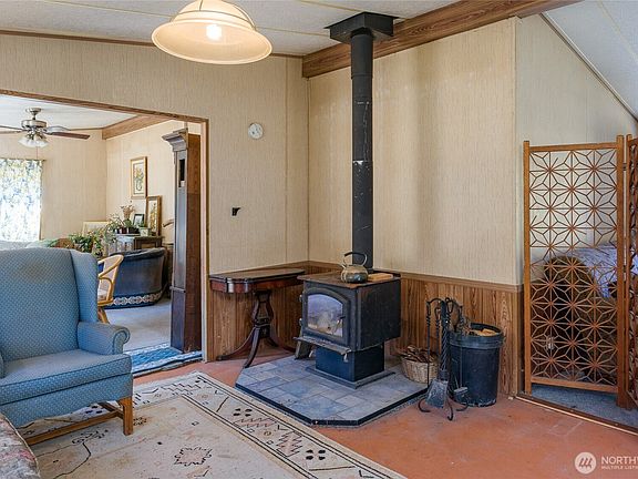 4th image of 2783 Orcas Road