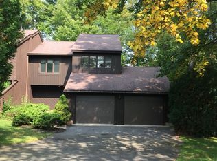3166 Cadys Arbor, Baldwinsville, NY 13027