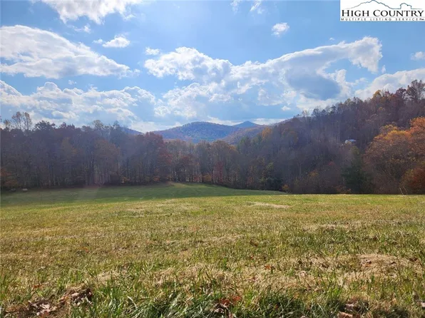 264 Holman Road, Todd, NC 28684