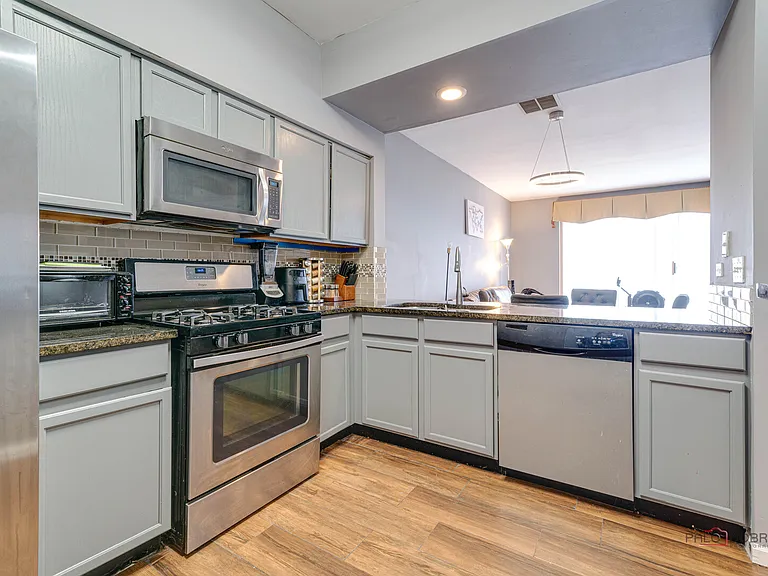 1357 S Candlestick Way — Photo 9