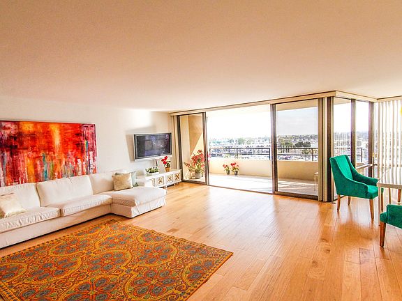 5th image of 4314 Marina City Drive