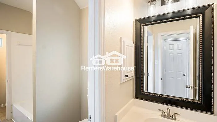 508 Lilac Ln — Photo 42