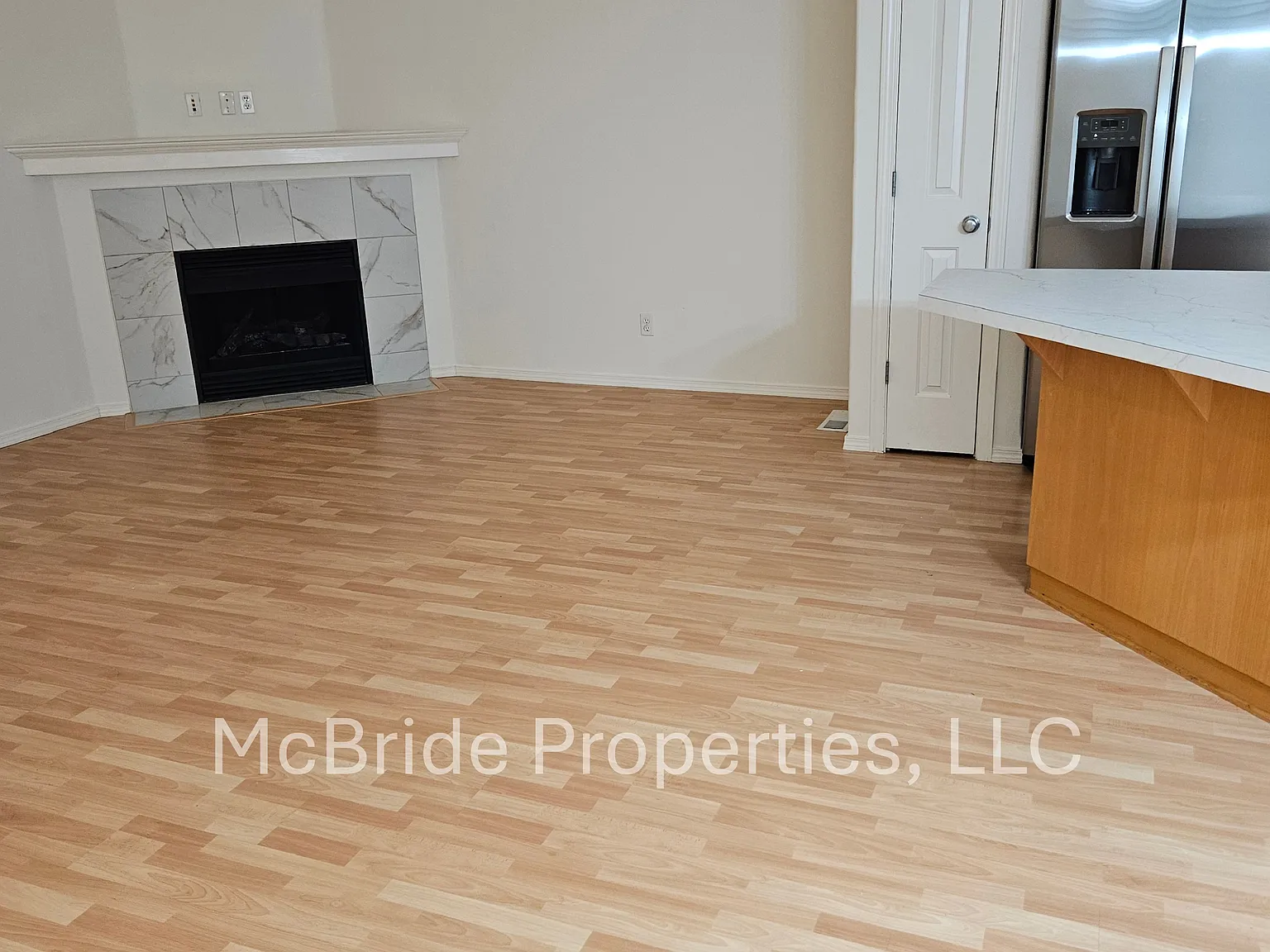 3 bed, 2.5 bath, 1521 sqft, $2,350 — Photo 3