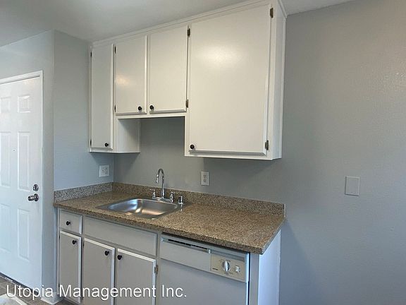 3rd image of 29536 Dixon St #8