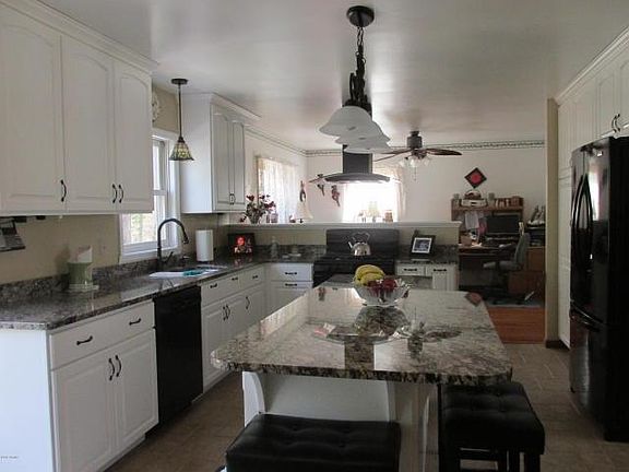 3rd image of 9 Gilmore Ave